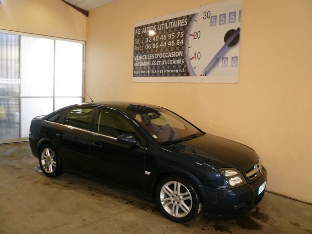 VECTRA 2.2 DTI 16V GTS