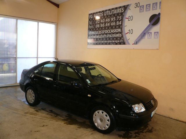 BORA 1.9 TDI 90 CONFORT