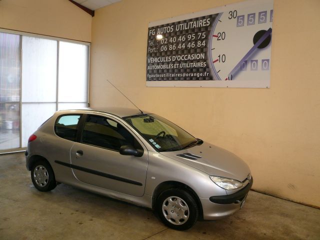 206 1.4 XT 3 PORTES