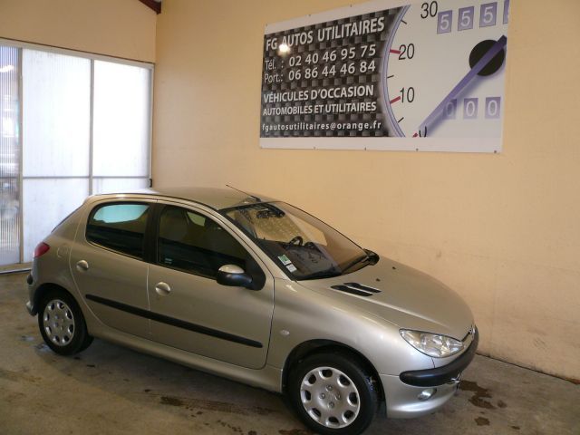 206 1.4 HDI 70 5 PORTES