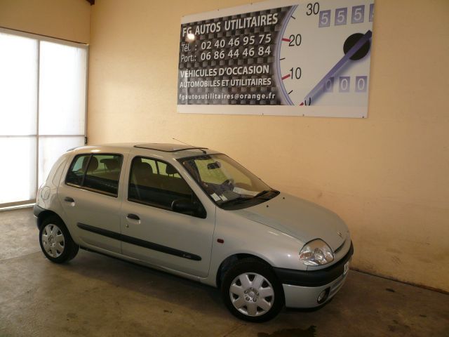 CLIO II 1.4 16 V LUPO