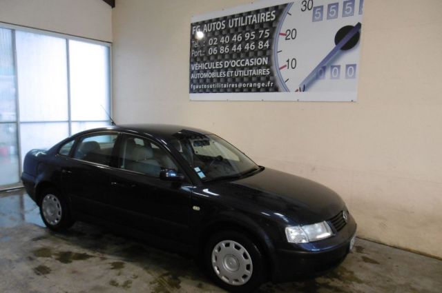 PASSAT V 1.6L CONFORT