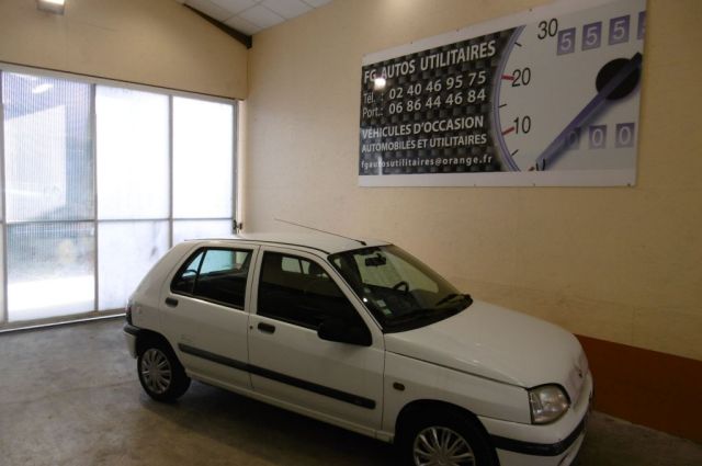 CLIO I PHASE 2 1.4 75 CV FIDJI
