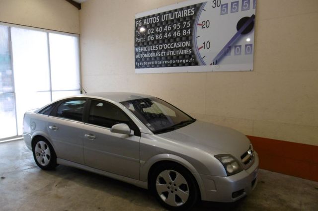 VECTRA 1.9 CDTI 120 GTS