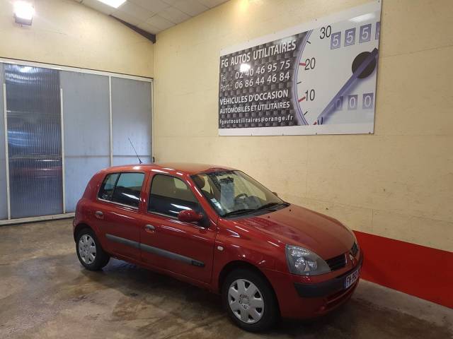 CLIO 1.2L AUTHENTIQUE