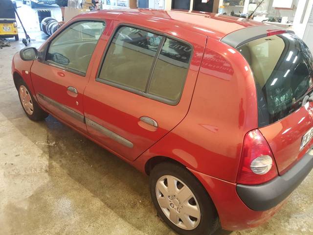 RENAULT