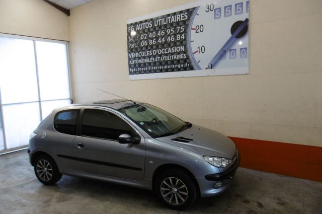 206 1.4 XR PRESENCE 75 3 PORTES
