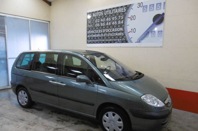 C8 2L HDI 120 7 PLACES
