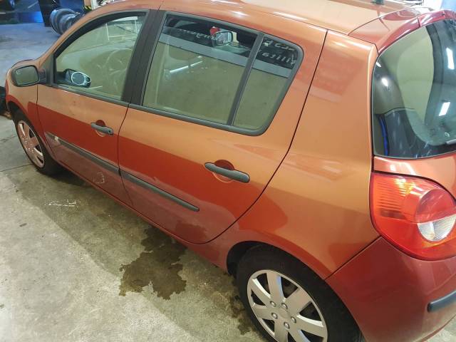 CLIO III 1.4L 16V 100 CH