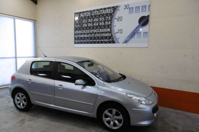 307 1.6 HDI 110 EXECUTIVE