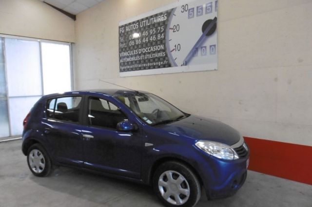 SANDERO 1.4 MPI 75 GPL LAUREATE
