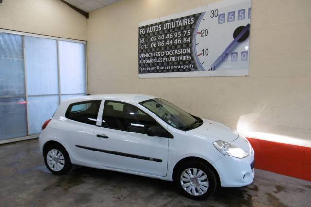 CLIO III STE 1.5 DCI 70 