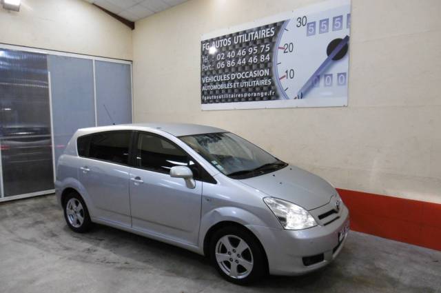 COROLLA VERSO D-4D 136 LES BLEUS 