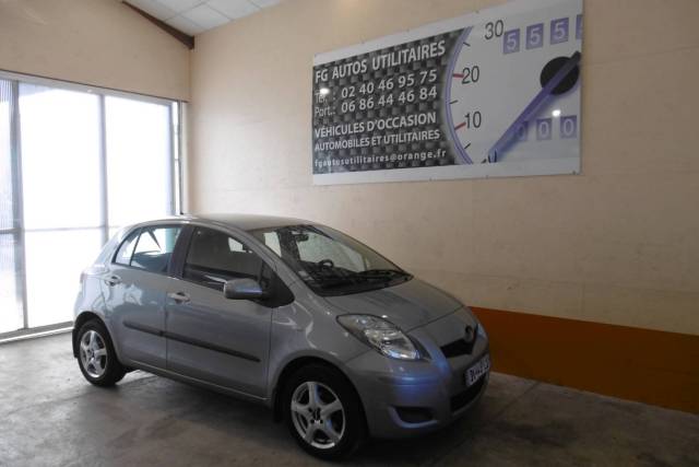 YARIS 100 VVT-I CPNFORT 
