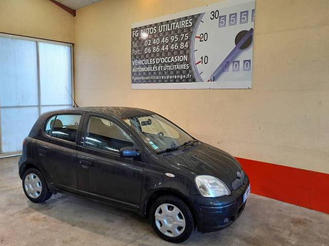 YARIS 75 D-4D LINEA SOL 