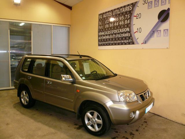X-TRAIL 2.2 VDI LUX 